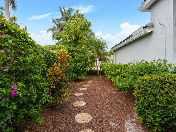 16112 Villa Vizcaya Place, Delray Beach FL 33446