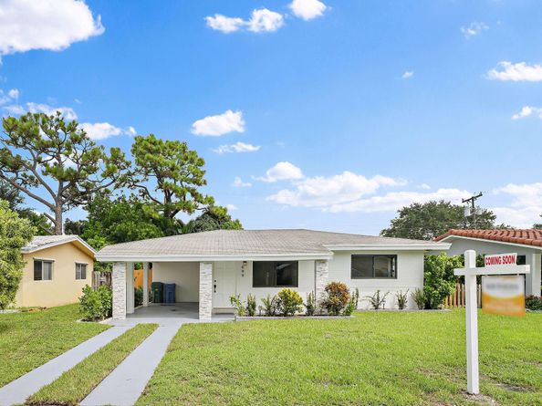 699 NE 40th St, Oakland Park FL 33334