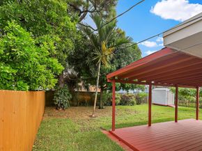 699 NE 40th St, Oakland Park FL 33334