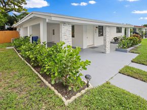 699 NE 40th St, Oakland Park FL 33334