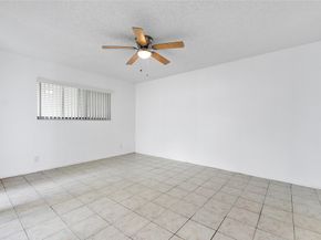 9185 SW 5th St A, Boca Raton FL 33428