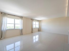 2555 NE 11th St 902, Fort Lauderdale FL 33304
