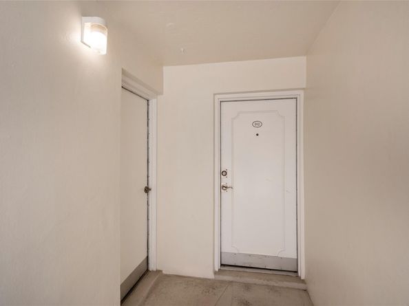 2555 NE 11th St 902, Fort Lauderdale FL 33304