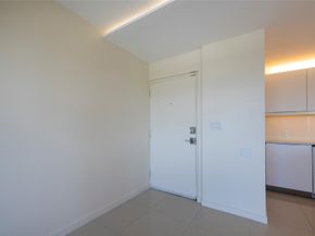 2555 NE 11th St 902, Fort Lauderdale FL 33304