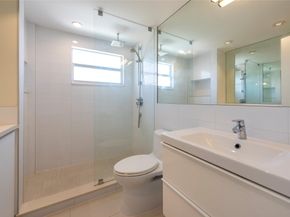 2555 NE 11th St 902, Fort Lauderdale FL 33304