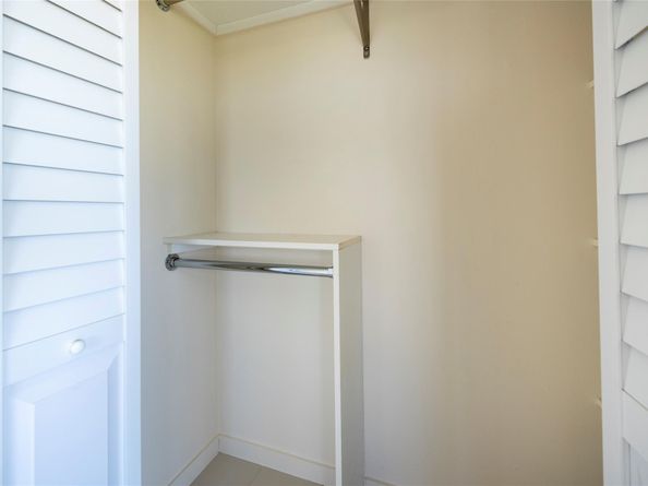 2555 NE 11th St 902, Fort Lauderdale FL 33304