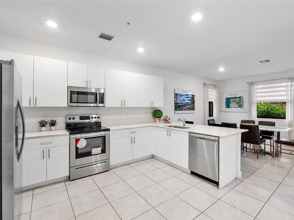 15987 SW 2nd Place, Pembroke Pines FL 33027