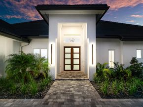 100 Glenbrook Court, Atlantis FL 33462