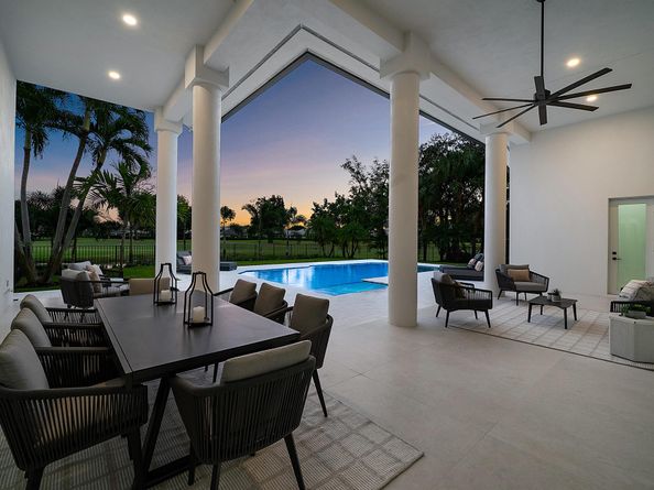 100 Glenbrook Court, Atlantis FL 33462