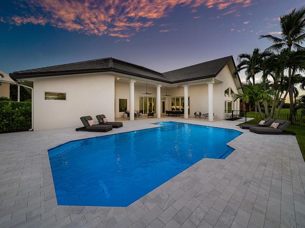 100 Glenbrook Court, Atlantis FL 33462