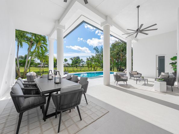 100 Glenbrook Court, Atlantis FL 33462