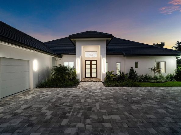 100 Glenbrook Court, Atlantis FL 33462