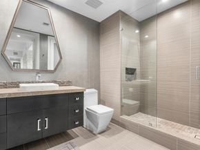 200 NE 2nd Avenue 207, Delray Beach FL 33444