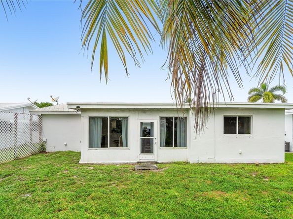 170 NW 27th ST, Pompano Beach FL 33064