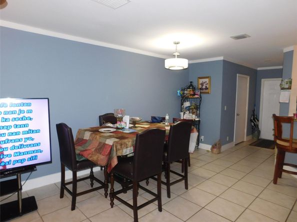1106 SW 44th Way, Deerfield Beach FL 33442