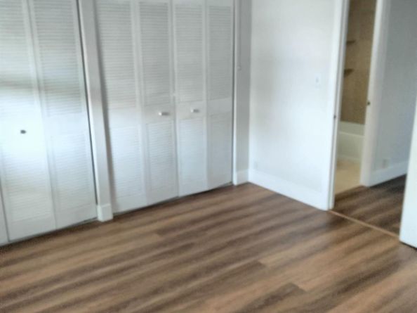 1100 Crystal Lake Dr 115, Deerfield Beach FL 33064