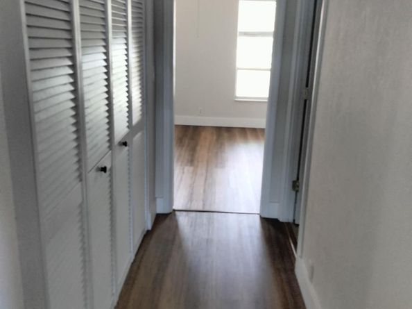 1100 Crystal Lake Dr 115, Deerfield Beach FL 33064