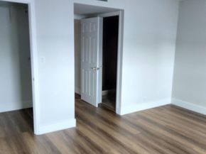 1100 Crystal Lake Dr 115, Deerfield Beach FL 33064