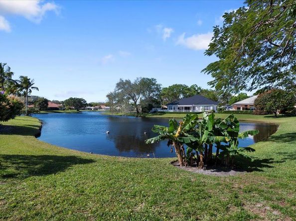 18951 Painted Leaf Court, Jupiter FL 33458