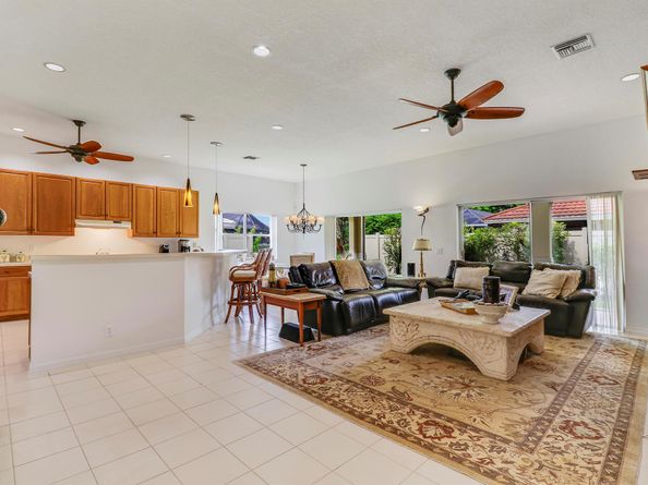 18951 Painted Leaf Court, Jupiter FL 33458
