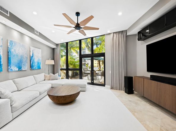 3014 NE 49th Street 5, Fort Lauderdale FL 33308