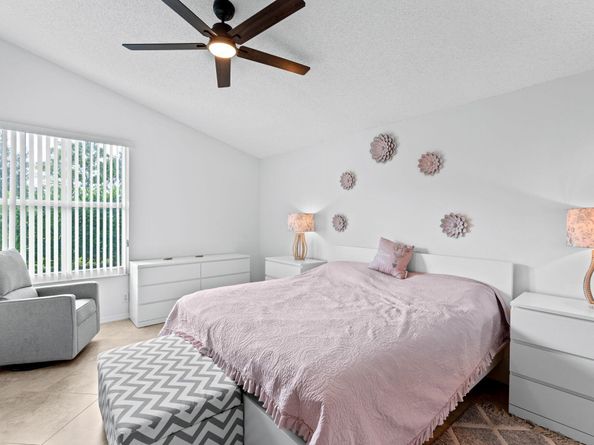 212 Trails End, Greenacres FL 33413