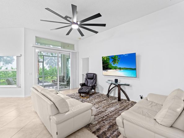 212 Trails End, Greenacres FL 33413