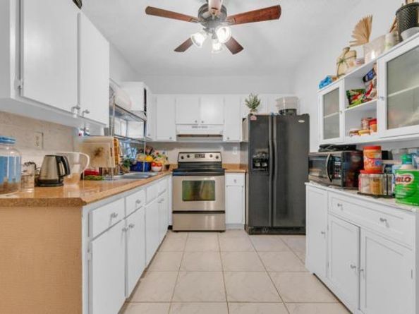 108 SW 2nd St, Deerfield Beach FL 33441