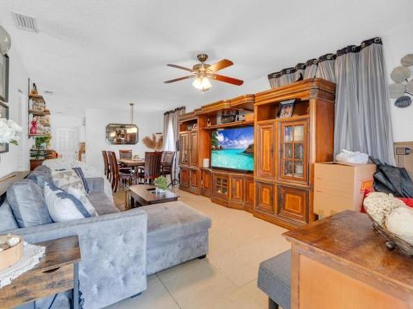 108 SW 2nd St, Deerfield Beach FL 33441