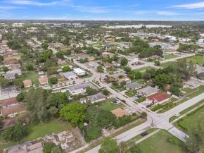 108 SW 2nd St, Deerfield Beach FL 33441