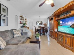 108 SW 2nd St, Deerfield Beach FL 33441
