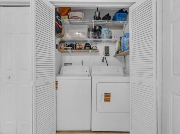 108 SW 2nd St, Deerfield Beach FL 33441
