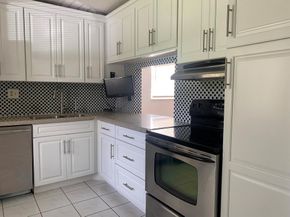 127 Lake Susan Drive, West Palm Beach FL 33411