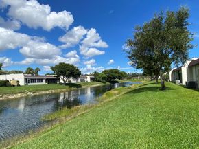 127 Lake Susan Drive, West Palm Beach FL 33411