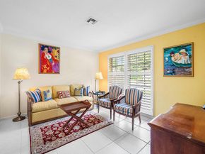 530 Forestview Drive, Atlantis FL 33462