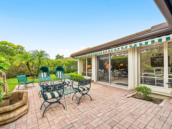 530 Forestview Drive, Atlantis FL 33462