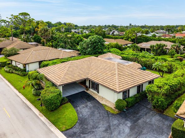 530 Forestview Drive, Atlantis FL 33462