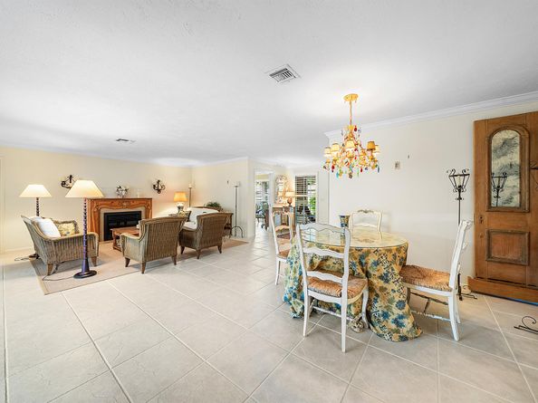 530 Forestview Drive, Atlantis FL 33462