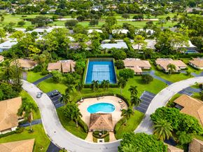 530 Forestview Drive, Atlantis FL 33462