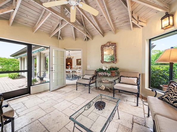 530 Forestview Drive, Atlantis FL 33462