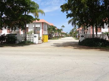 3550 NW 8th Ave