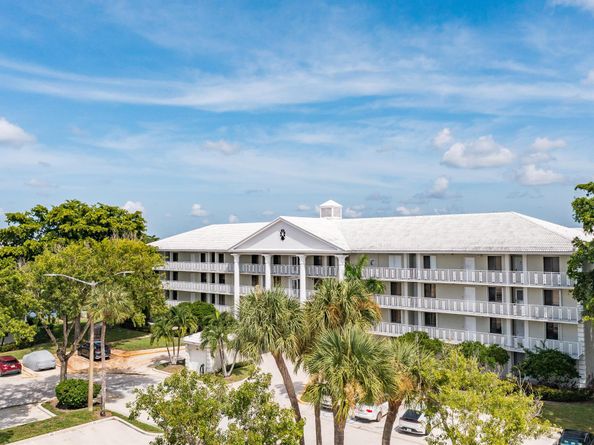 2441 Village Boulevard 206, West Palm Beach FL 33409