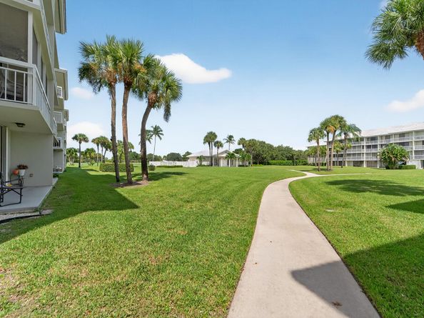 2441 Village Boulevard 206, West Palm Beach FL 33409