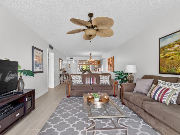 2441 Village Boulevard 206, West Palm Beach FL 33409