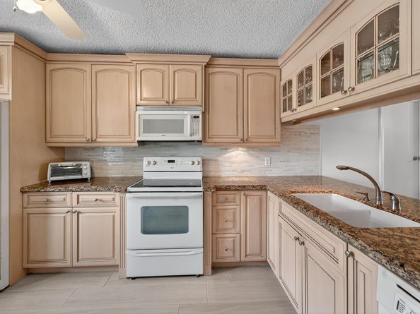 2441 Village Boulevard 206, West Palm Beach FL 33409