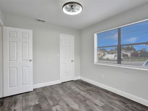 2501 NW 87th ave, Sunrise FL 33322