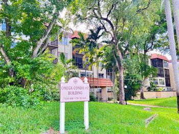 7000 NW 17th St