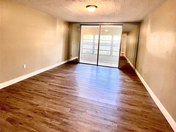 7000 NW 17th St 109, Plantation FL 33313
