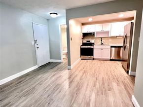 7000 NW 17th St 109, Plantation FL 33313