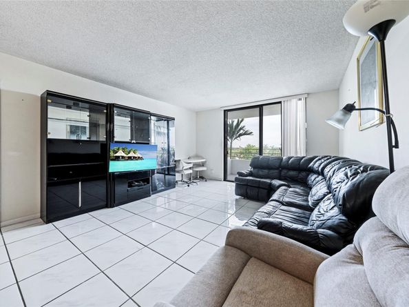 600 Three Islands Boulevard 301, Hallandale Beach FL 33009